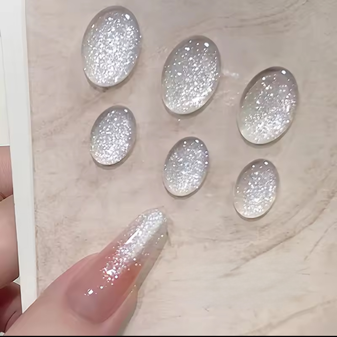 Nail Art Trend 2026 - MIANEL 2026 ドリームウェディングネイルポリッシュジェル - 新コレクション シークイン入り