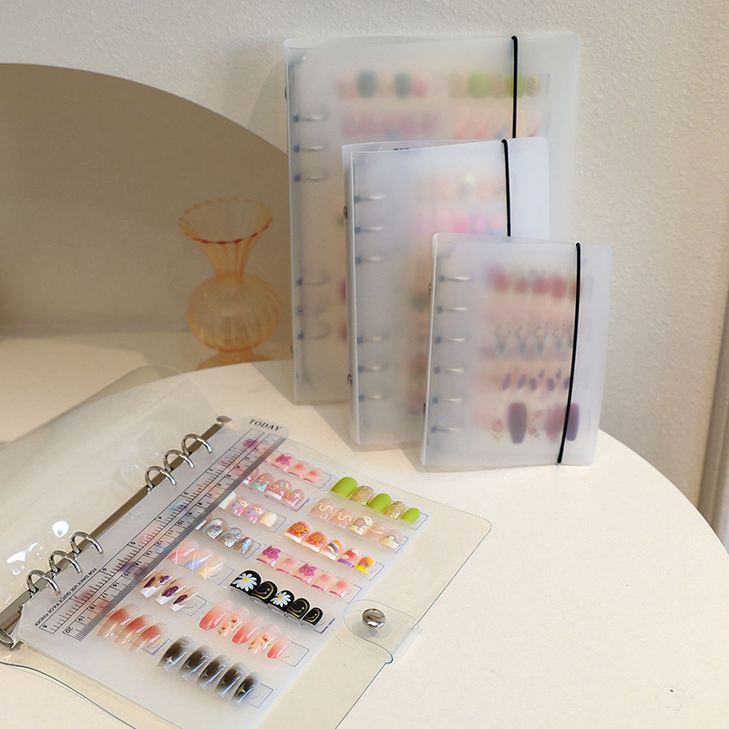 新しいネイルアート作品収納ブック 大容量展示フォトアルバム  - Nail Art One Piece のレビューと価格
