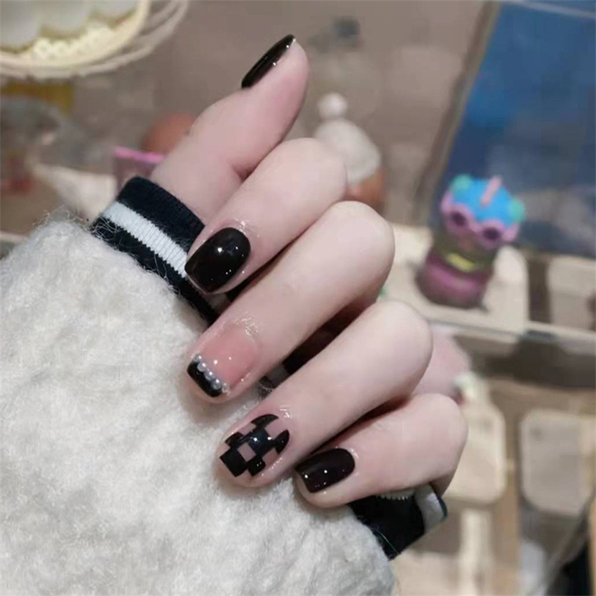 24 個ショートアクリルゴールデンハート着用偽ネイルアート光 - Nail Art Glossy のレビューと価格