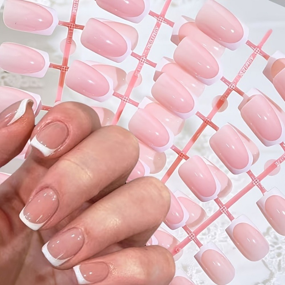 120個入りショートスクエアフレンチチッププレスオンネイル、 - Nail Art Glossy のレビューと価格